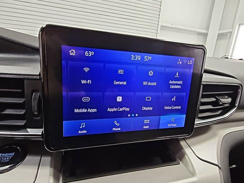 Used 2022 Ford Explorer XLT w/ Equipment Group 202A image 17