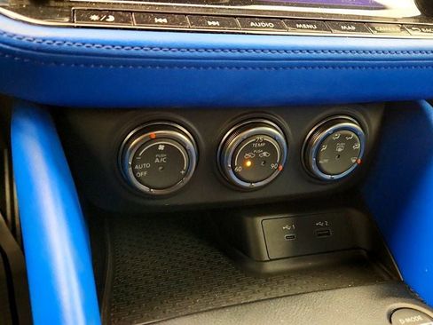 Used 2023 Nissan Z w/ Floor Mat Package (L93) image 19
