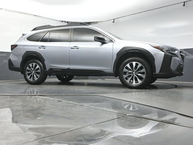Used 2025 Subaru Outback Limited w/ Popular Package #2 AWD/4WD image 34