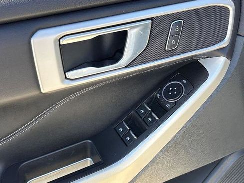 Certified 2021 Ford Explorer XLT w/ Equipment Group 202A image 16