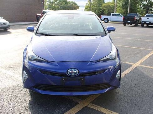 Used 2017 Toyota Prius Four Touring w/ Premium Convenience Package FWD image 3