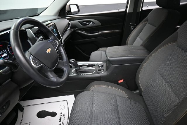 Used 2018 Chevrolet Traverse LT FWD image 16