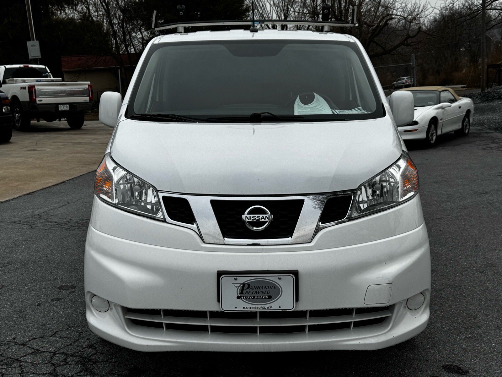 Used 2019 Nissan NV200 SV w/ Navigation Package FWD image 2
