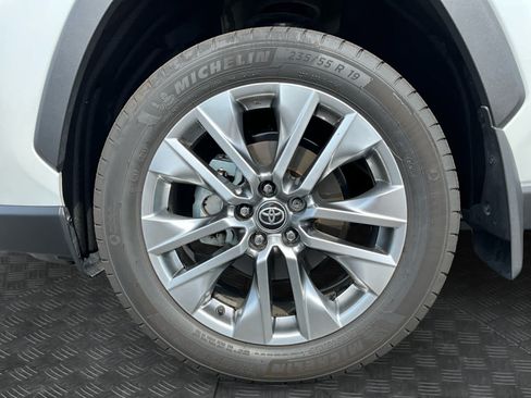 Used 2025 Toyota RAV4 XLE Premium w/ Weather Package AWD/4WD image 14
