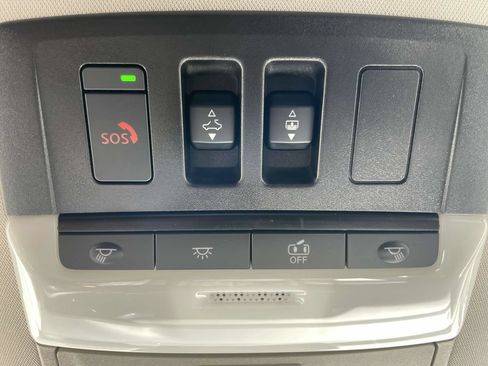 Used 2025 Nissan Pathfinder Platinum AWD/4WD image 44
