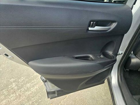 Used 2025 Toyota Corolla Cross XLE w/ Convenience Package FWD image 20