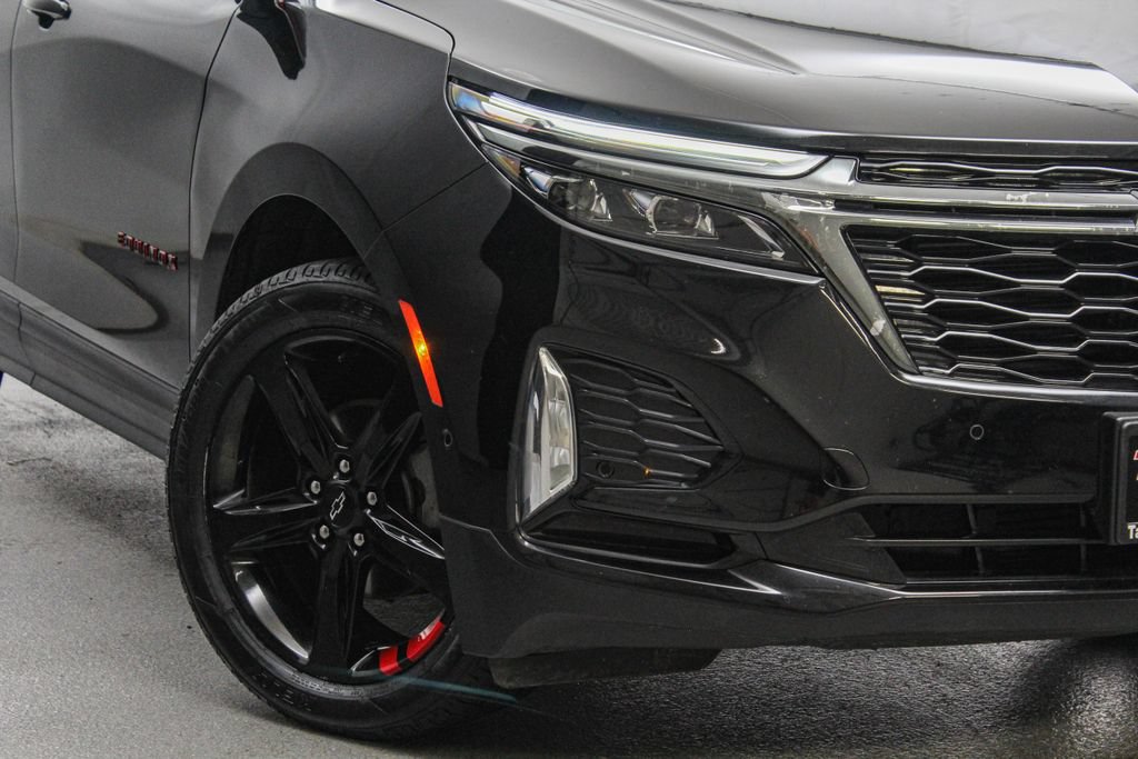 Used 2023 Chevrolet Equinox Premier AWD/4WD image 3