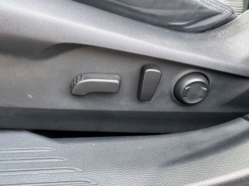 Used 2023 Subaru Outback Premium w/ Popular Package #1 image 19