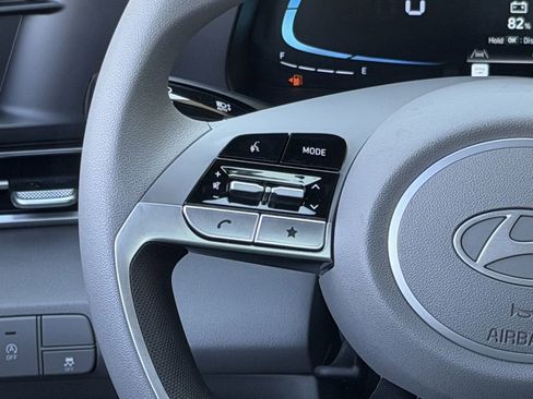 New 2026 Hyundai Elantra SE image 13