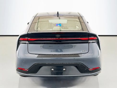 New 2026 Toyota Prius XLE FWD image 5