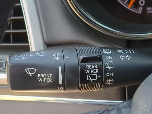 Certified 2018 Jeep Grand Cherokee Limited image 25