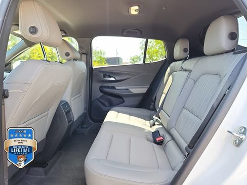 New 2026 Buick Envista Avenir FWD image 9