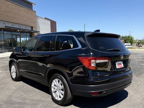 Used 2019 Honda Pilot LX image 3