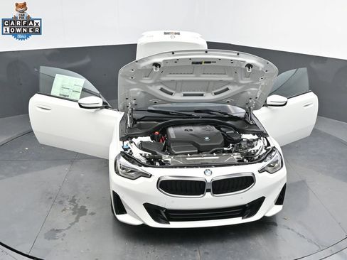 Certified 2025 BMW 230i Coupe w/ Premium Package image 42