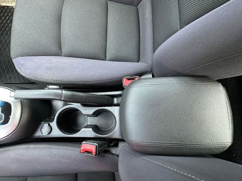 Used 2015 Chevrolet Cruze LT FWD image 27
