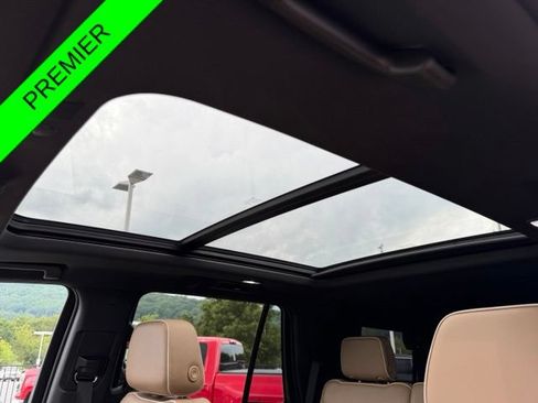 Used 2023 Chevrolet Tahoe Premier w/ Premium Package 2 AWD/4WD image 8