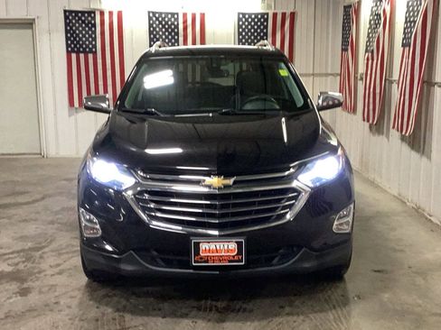 Used 2018 Chevrolet Equinox Premier image 16