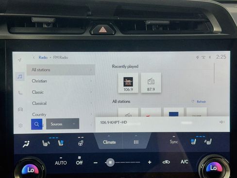 Used 2023 Lexus RZ 450e Premium w/ Technology Package AWD/4WD image 21