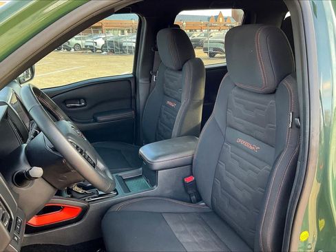 Used 2023 Nissan Frontier Pro-X image 11