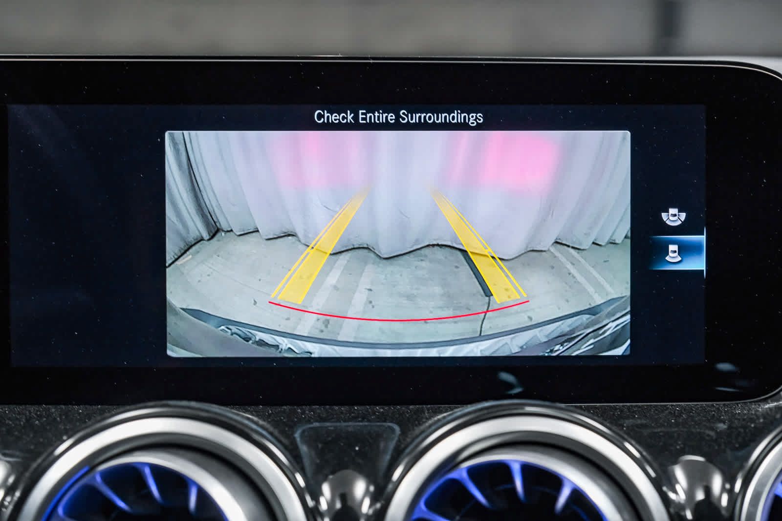 Used 2022 Mercedes-Benz GLB 250 image 30