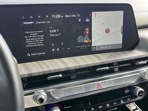 Used 2024 Kia Telluride SX image 23