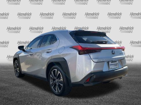 Used 2019 Lexus UX 250h image 8