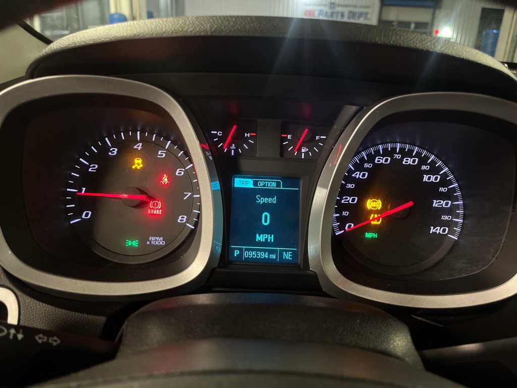Used 2017 Chevrolet Equinox LT w/ Convenience Package AWD/4WD image 7