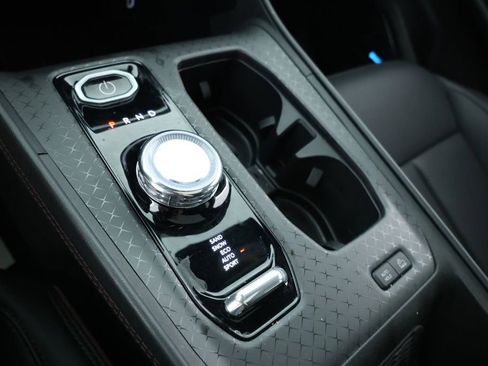 Used 2024 Jeep Wagoneer Launch Edition AWD/4WD image 15