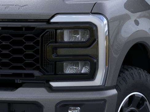 New 2026 Ford F250 4x4 Crew Cab Super Duty image 18
