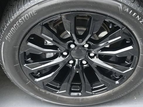 Certified 2023 GMC Yukon XL Denali AWD/4WD image 31