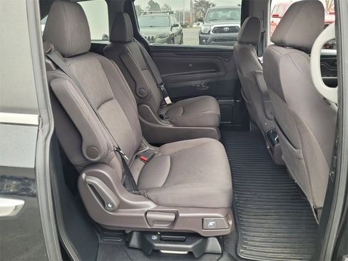 Used 2019 Honda Odyssey EX image 10
