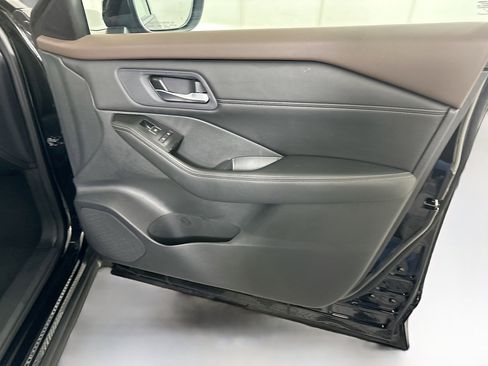 Used 2023 Nissan Rogue SL w/ SL Premium Package AWD/4WD image 34