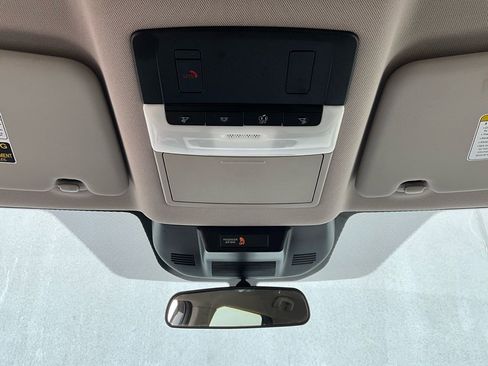 Used 2025 Nissan Rogue SV image 16