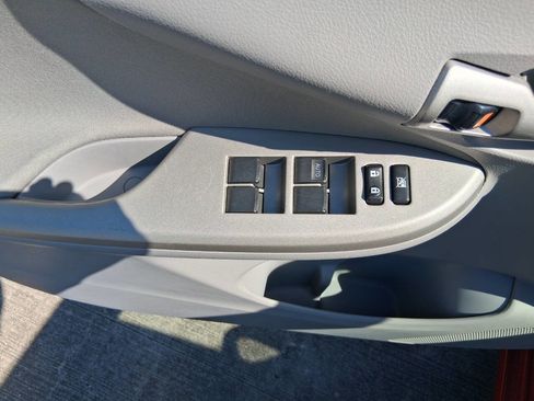 Used 2010 Toyota Corolla LE FWD image 26