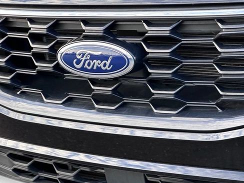 Used 2024 Ford Escape ST-Line w/ Tech Pack #1 AWD/4WD image 5