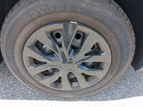 Used 2023 Honda CR-V LX image 12
