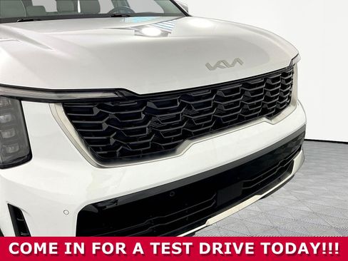 Certified 2024 Kia Sorento S w/ Panoramic Sunroof Package FWD image 32