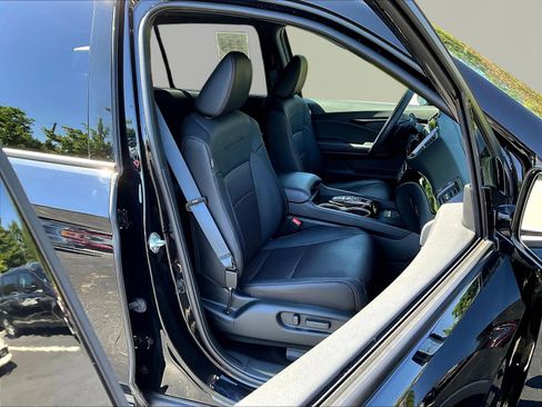 Used 2024 Honda Passport Black Edition image 29