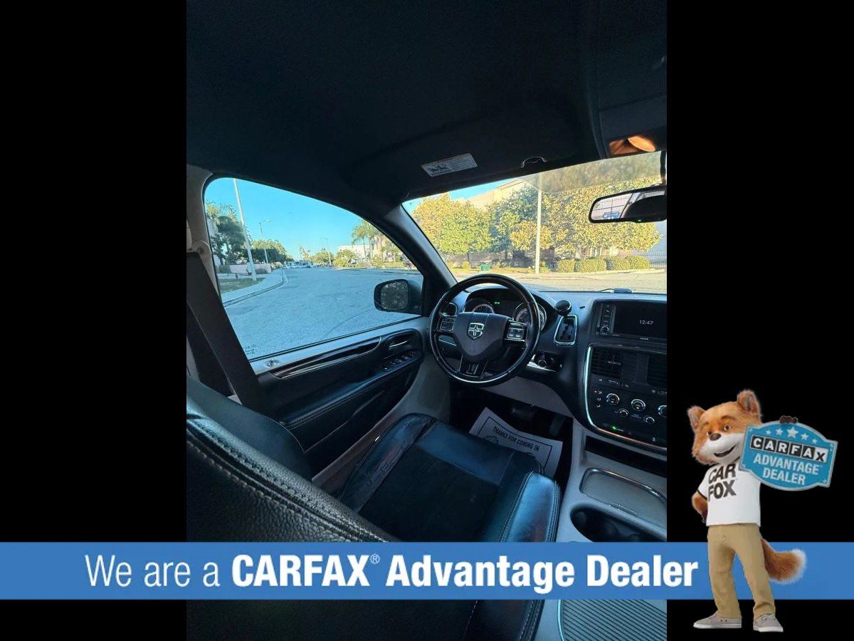 Used 2018 Dodge Grand Caravan SXT FWD image 68