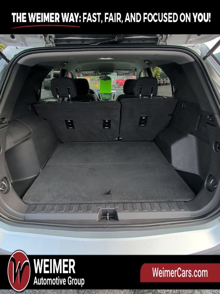 Used 2018 Chevrolet Equinox LT AWD/4WD image 17