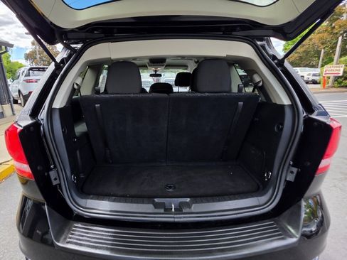 Used 2017 Dodge Journey SXT w/ Comfort/Convenience Group AWD/4WD image 9
