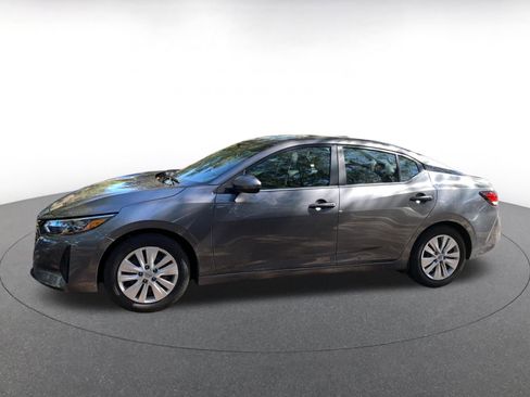 Used 2025 Nissan Sentra S image 4