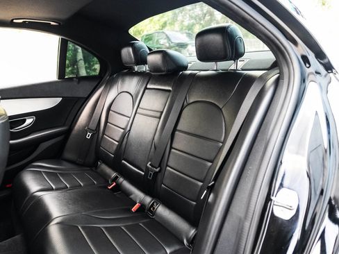 Used 2019 Mercedes-Benz C 300 Sedan w/ Premium Package image 17
