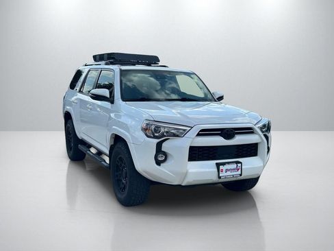 Used 2022 Toyota 4Runner SR5 Premium w/ Moonroof Package RWD image 3