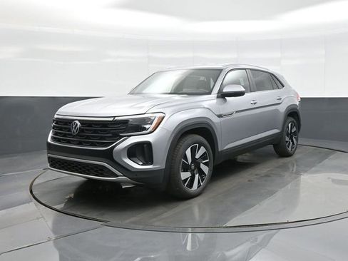 New 2026 Volkswagen Atlas Cross Sport SE image 3