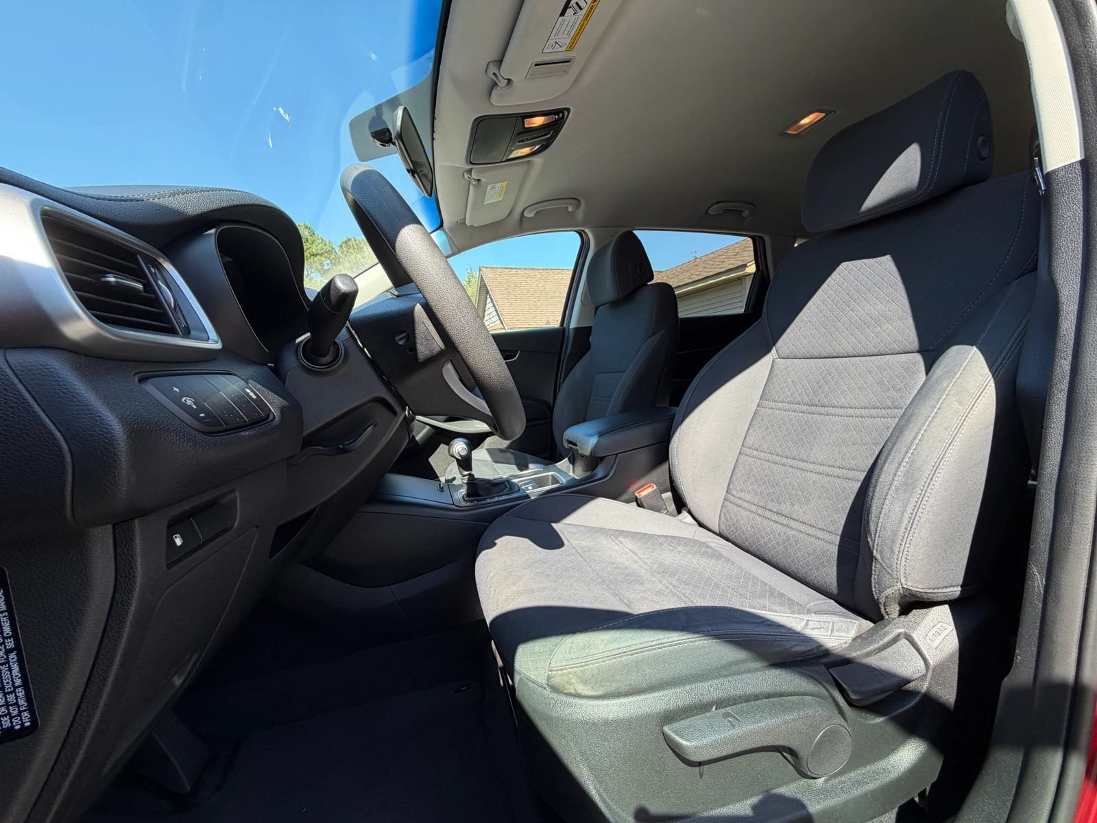 Used 2017 Kia Sorento FWD image 10