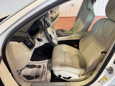 Used 2023 Volvo S90 B6 Plus w/ Protection Package AWD/4WD image 18