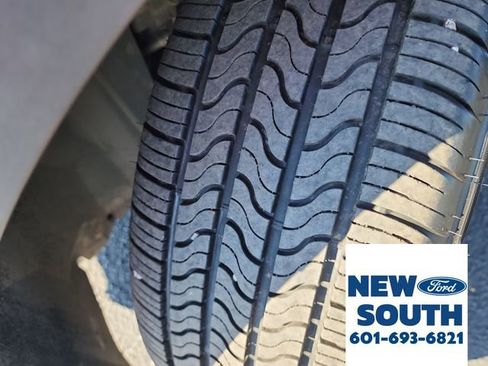 Used 2013 Ford Escape SE image 22