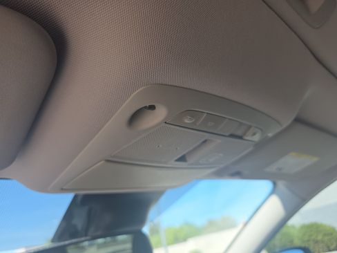 Used 2021 Nissan Rogue Sport SL w/ Premium Package FWD image 31