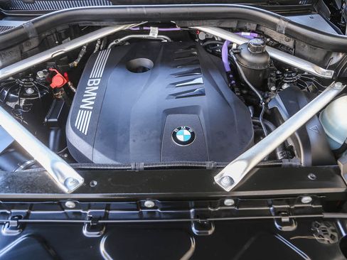 Certified 2024 BMW X5 xDrive40i w/ M Sport Package image 23